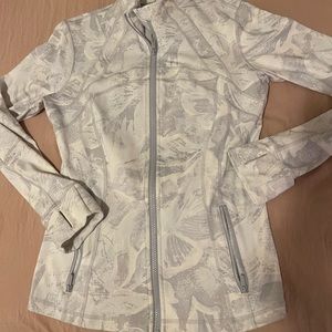 Lululemon white and grey pattern define jacket.